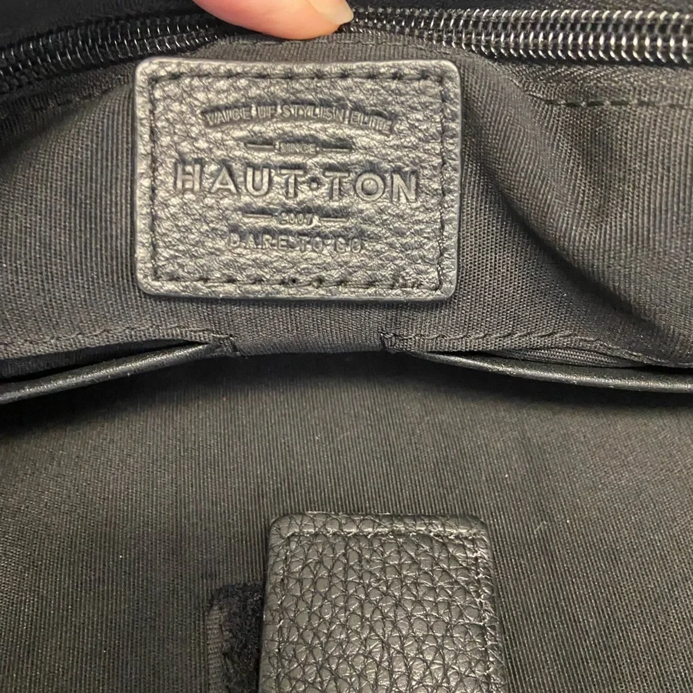 HAUTTON Pebbled Leather Lap Top Bag